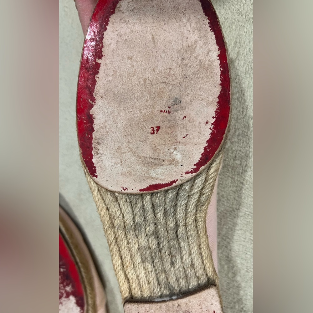 Authentic Christian louboutin size 37 - Picture 3 of 7